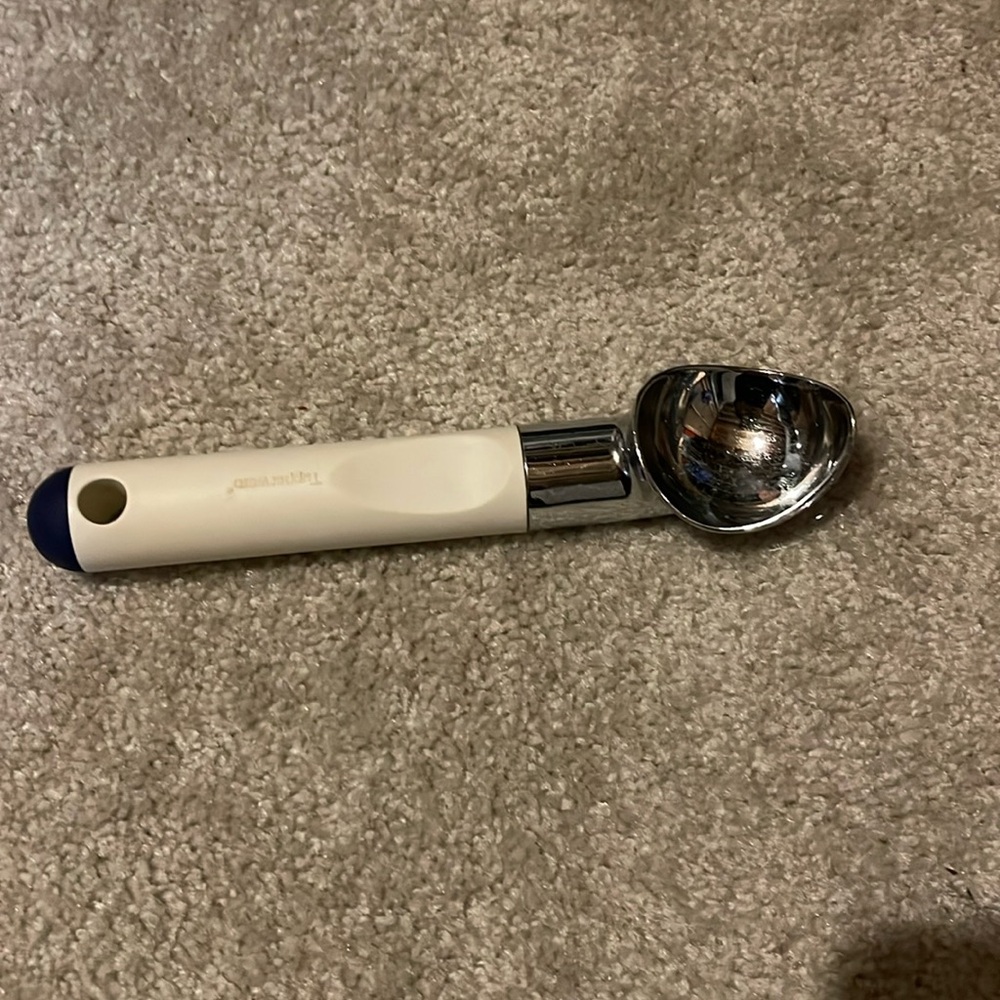 Tupperware ice cream scoop